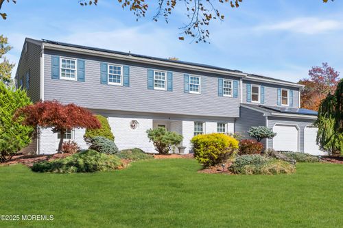 4 Canadian Woods Rd, Marlboro, NJ, 07746-1605 | Card Image