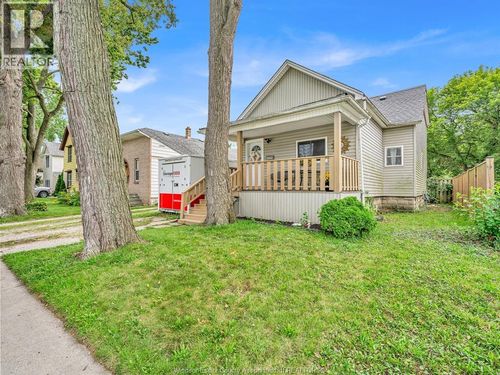 431 Wellington Ave, Windsor, ON, N9A5J3 | Card Image