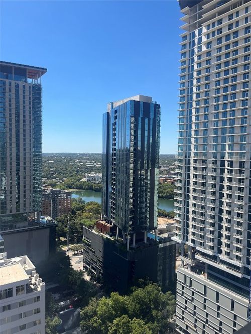 unit-2807-84 N Interstate 35, Austin, TX, 78701-4986 | Card Image