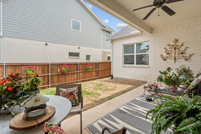 Side yard and covered patio | Image 29