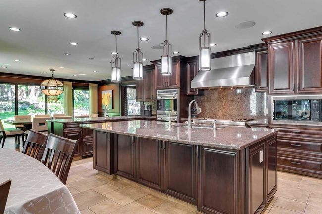 40 Eagle Ridge Pl Sw, House other with 5 bedrooms, 5 bathrooms and 8 parking in Calgary AB | Image 17