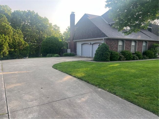 2004 Thunderbird Dr, House other with 4 bedrooms, 4 bathrooms and null parking in Harrisonville MO | Image 5