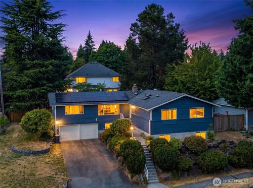 10404 Ne 198th St, Bothell, WA, 98011-2429 | Card Image