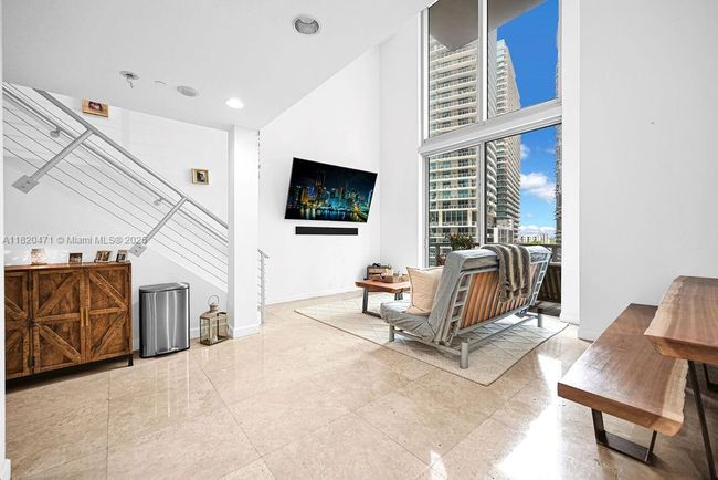 APT-806 - 1050 Brickell Ave, Condo with 1 bedrooms, 2 bathrooms and null parking in Miami FL | Image 6