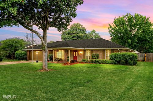 203 Kensington Ave, Bossier City, LA, 71111-2020 | Card Image