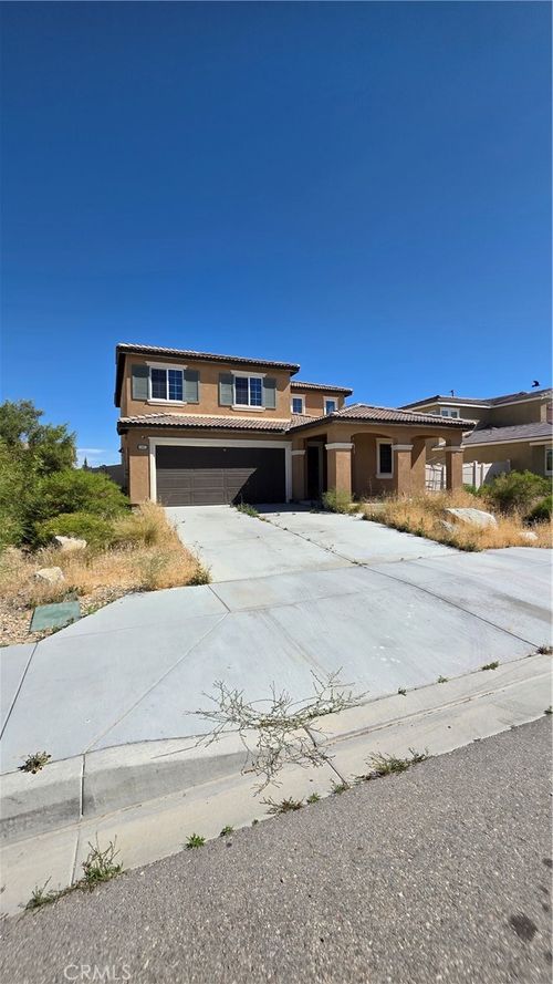 10546 Pampas Ct, Adelanto, CA, 92301-2142 | Card Image