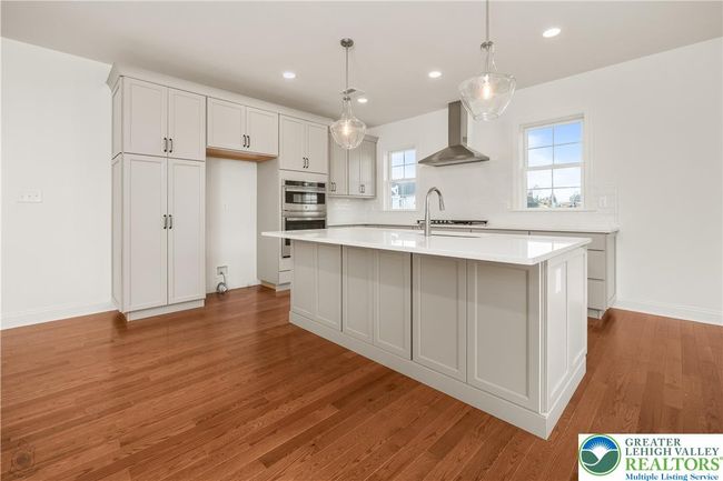 4276 Stonebridge Dr, House other with 3 bedrooms, 2 bathrooms and null parking in Bethlehem PA | Image 7