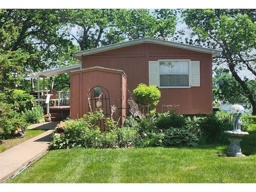 274 N Shore Dr, Windom, MN, 56101-3600 | Card Image
