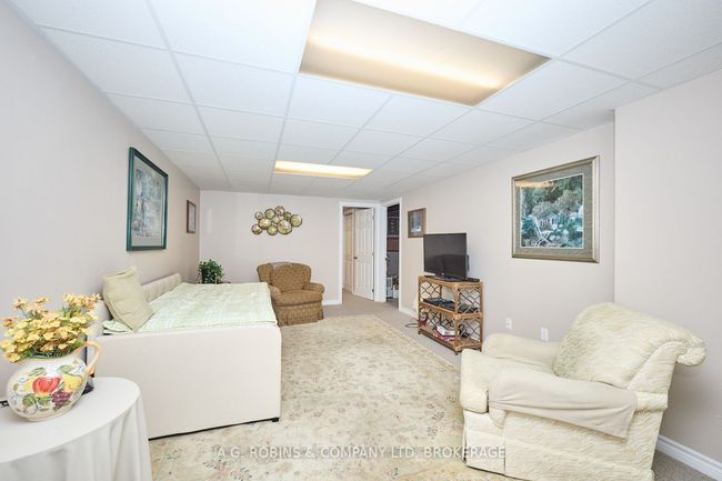 50 Portal Dr, House attached with 3 bedrooms, 2 bathrooms and 2 parking in Port Colborne ON | Image 22