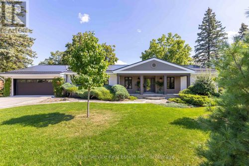 126 Ridgewood Rd, Peterborough, ON, K9J1P3 | Card Image