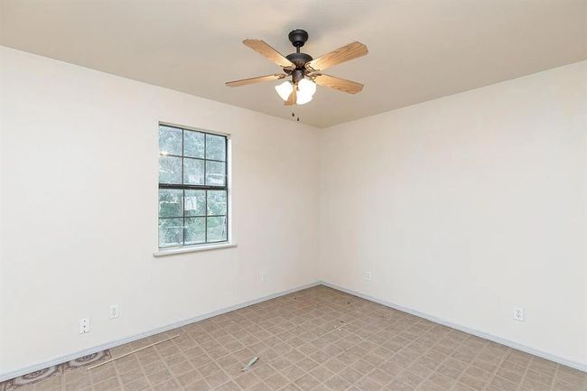 408 S Live Oak St, House other with 2 bedrooms, 1 bathrooms and null parking in Mathis TX | Image 5