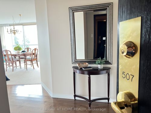 100 Millside Dr, Milton, ON, L9T5E2 | Card Image