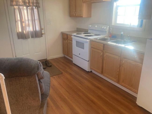 713 & 711 Vine Street, House other with 3 bedrooms, 2 bathrooms and null parking in Burlington Junction MO | Image 10