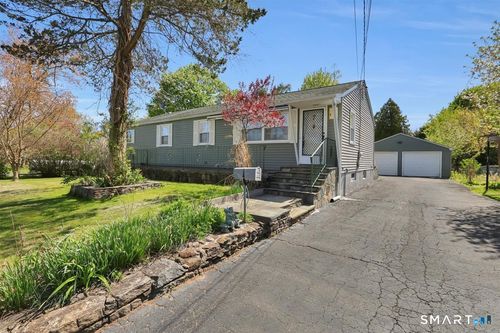 7 Mohawk Drive, Farmington, CT, 06085 | Card Image