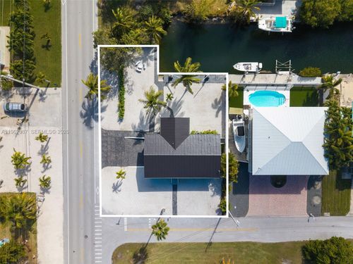 30368 Killdeer Ln, Big Pine Key, FL, 33043-5114 | Card Image