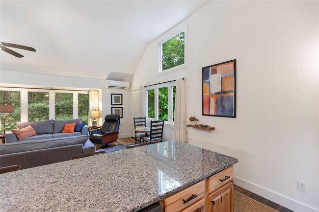 1909 - 260 River Run, Condo with 1 bedrooms, 1 bathrooms and null parking in Sapphire NC | Image 9