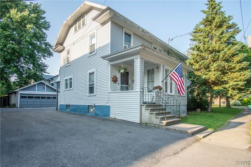 304 Mullin St, Watertown, NY, 13601-3608 | Card Image