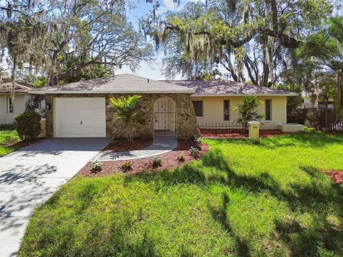 8910 Elm Leaf Ct, PORT RICHEY, FL, 34668-5805 | Card Image