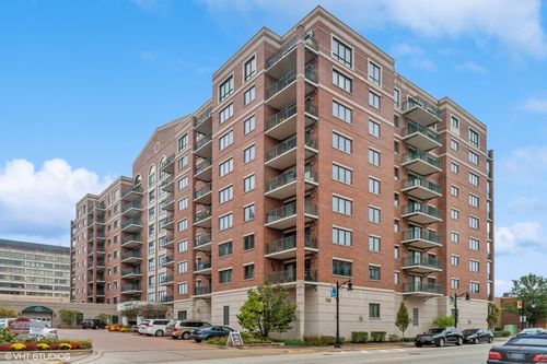 apt-408-750 Pearson St, Des Plaines, IL, 60016-9212 | Card Image