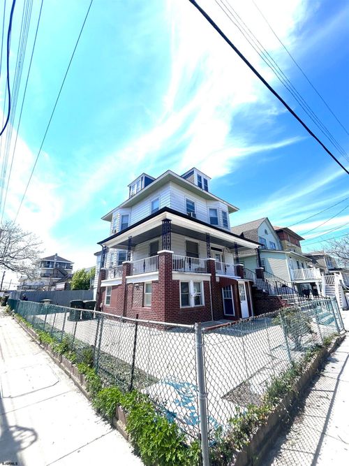 100 N Chelsea Ave, Atlantic City, NJ, 08401-3743 | Card Image