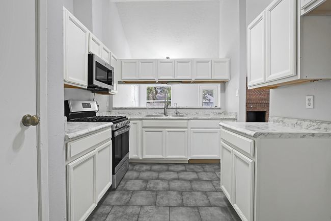 4126 Fitzwater Dr, House other with 3 bedrooms, 2 bathrooms and 2 parking in Spring TX | Image 6