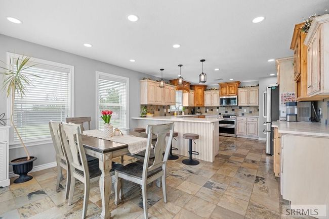 Dining/kitchen | Image 26