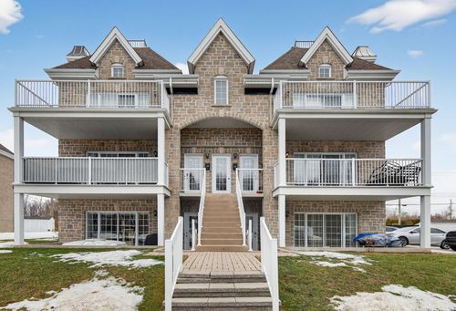 2311 Boul. Des Pins, Sainte Marthe sur le Lac, QC, J0N1P0 | Card Image