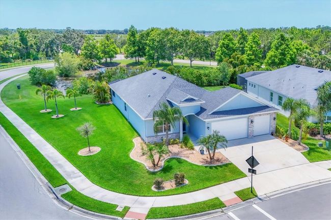 12755 Rainwashed Loop, House other with 3 bedrooms, 2 bathrooms and null parking in Parrish FL | Image 8