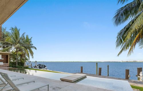 825 E Dilido Dr, Miami Beach, FL, 33139-1241 | Card Image