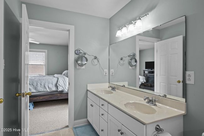1 - 208 Beaufort Ave, Condo with 2 bedrooms, 3 bathrooms and null parking in Atlantic Beach NC | Image 38