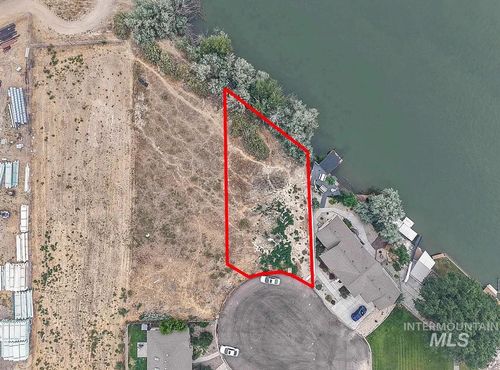 1328 Legacy Dr, Heyburn, ID, 83336-5020 | Card Image