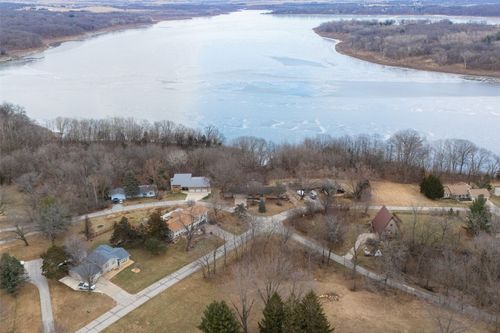 1896 Sunset Dr Ne, Solon, IA, 52333-9386 | Card Image