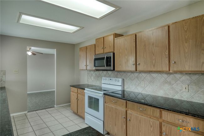 2nd Kitchen counter with lovely granite surface | Image 15