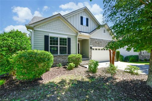 2905 Reynolda Cir, Durham, NC, 27712-3153 | Card Image