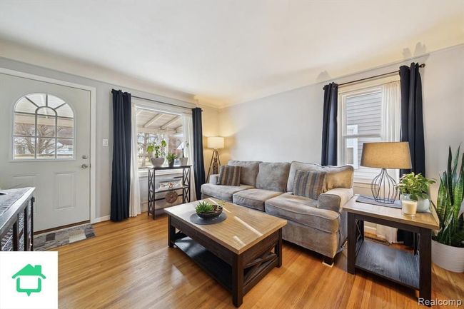 5927 Lathers St, House other with 3 bedrooms, 1 bathrooms and null parking in Garden City MI | Image 7