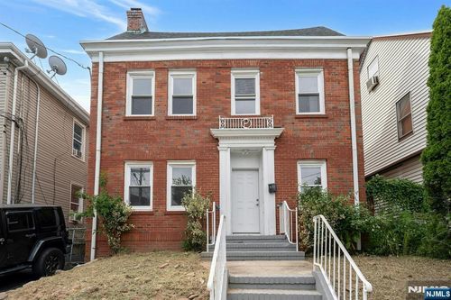 513 Sanford Ave, Newark, NJ, 07106-1603 | Card Image