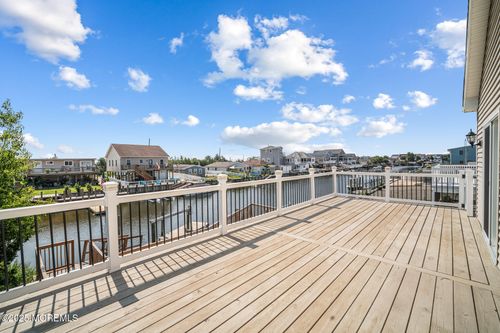 1 S Ensign Dr, LITTLE EGG HARBOR TWP, NJ, 08087-1511 | Card Image