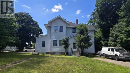 139 Church St, Sault Ste. Marie, ON, P6A3H7 | Card Image