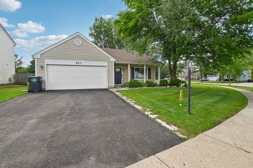 927 Hartwood Dr, Streamwood, IL, 60107-6668 | Card Image