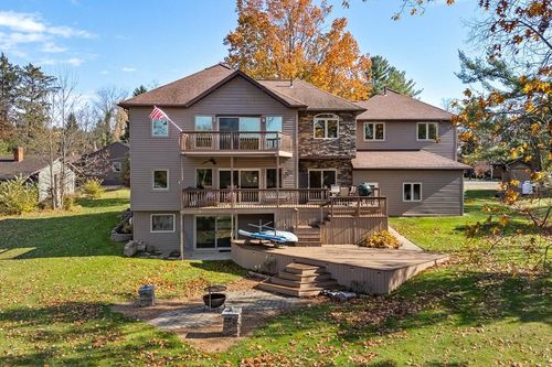 945 Pike Dr, Mansfield, OH, 44903-9120 | Card Image