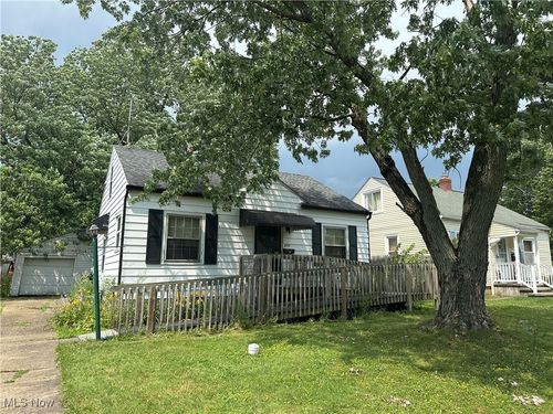 211 Adams Ave, Cuyahoga Falls, OH, 44221-1705 | Card Image