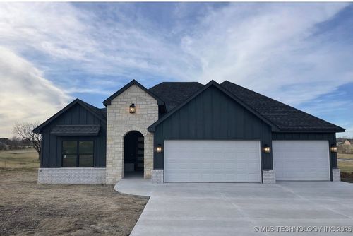 6804 S 337th East Ave, Broken Arrow, OK, 74014-7547 | Card Image