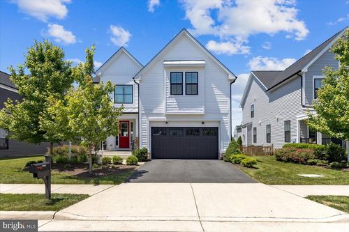 25467 Byrnes Crossing Dr, CHANTILLY, VA, 20152-3247 | Card Image