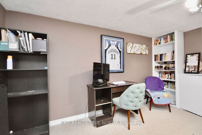 66 Willow Landing Rd, House other with 4 bedrooms, 3 bathrooms and 6 parking in Midhurst ON | Image 30