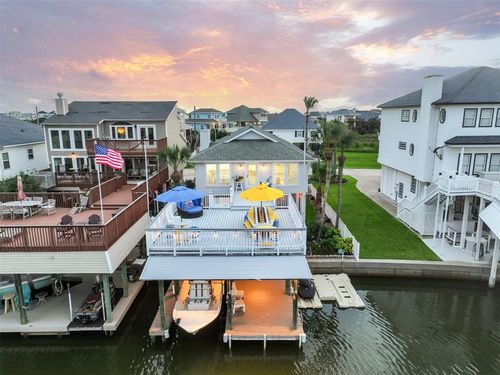 3906 Bridge Harbor Dr, Galveston, TX, 77554-3306 | Card Image