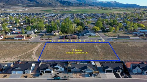 1050 E Midvalley Rd, Enoch, UT, 84721-9608 | Card Image