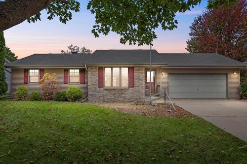 4403 Chadswyck Drive, Janesville, WI, 53546 | Card Image