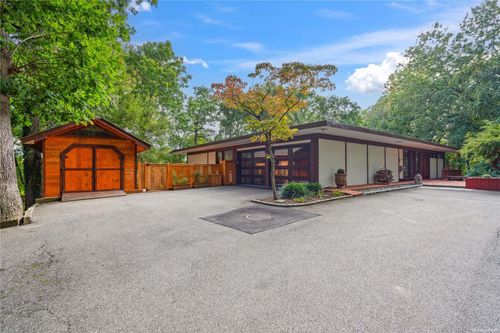 260 South Road, Oyster Bay, NY, 11771 | Card Image