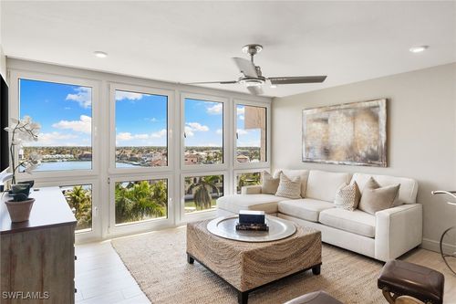 7d-4031 Gulf Shore Blvd N, NAPLES, FL, 34103-2605 | Card Image