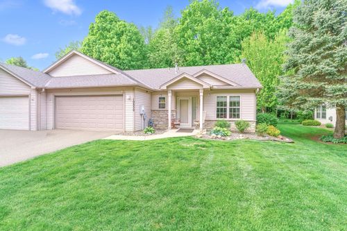 10850 Woodland Dr, Chisago City, MN, 55013-7493 | Card Image